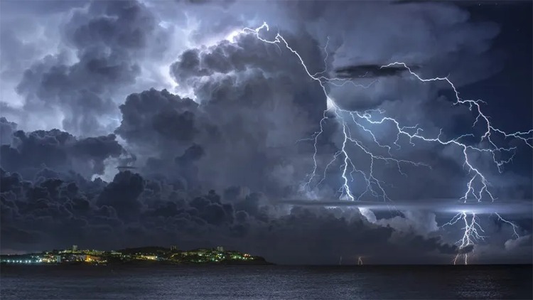 雷電