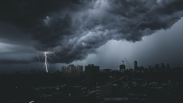 雷電