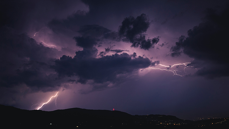 雷電