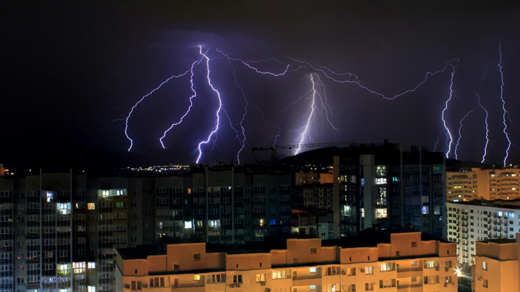 雷電